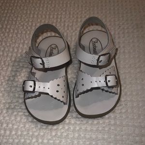 FootMates Ariel Sandal with Velcro Strap